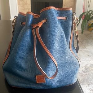 Large blue  Dooney & Bourke pebble grain